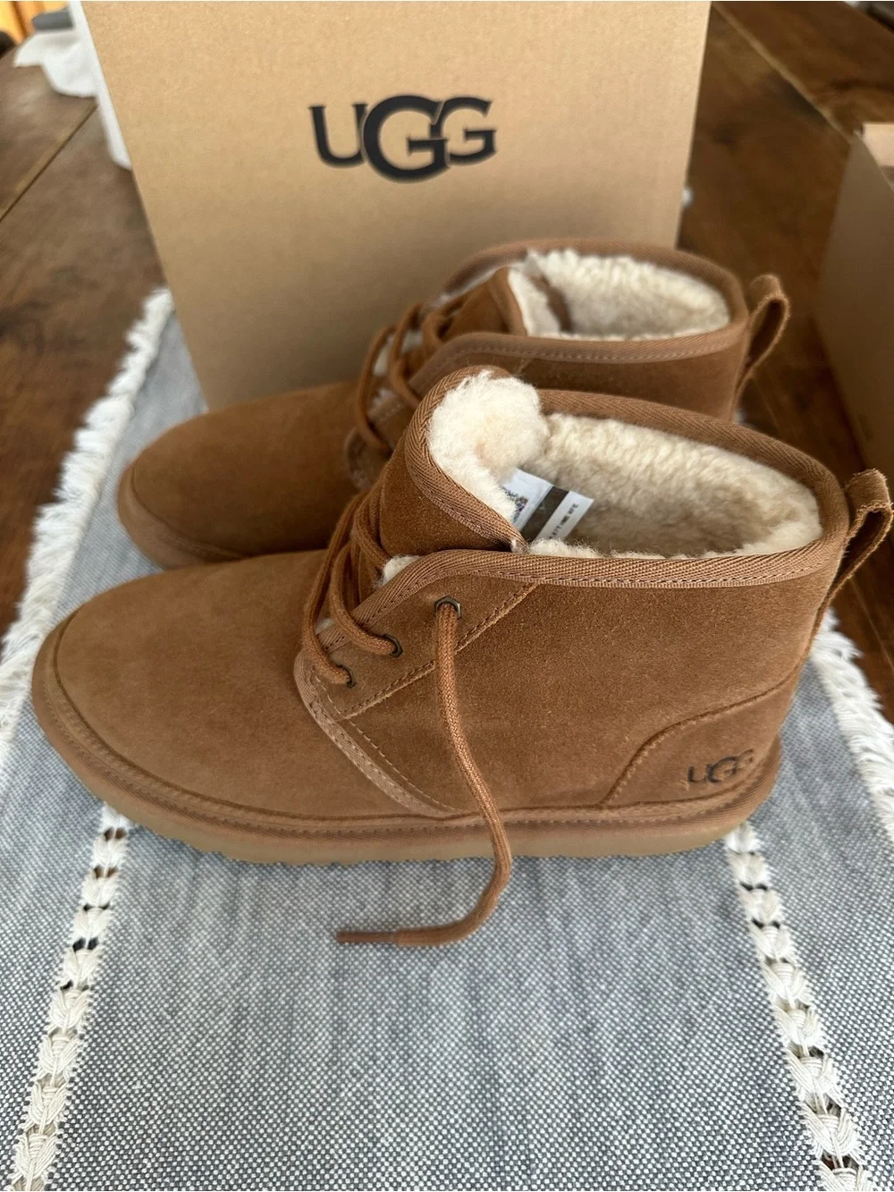 UGG Kids Chestnut Suede Lace-Up Boots with Shearling